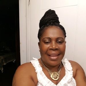 Meet your Posher, Eunice